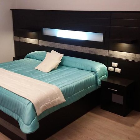 Hotel Majestic 2 By Hhg Cuenca Kamer foto
