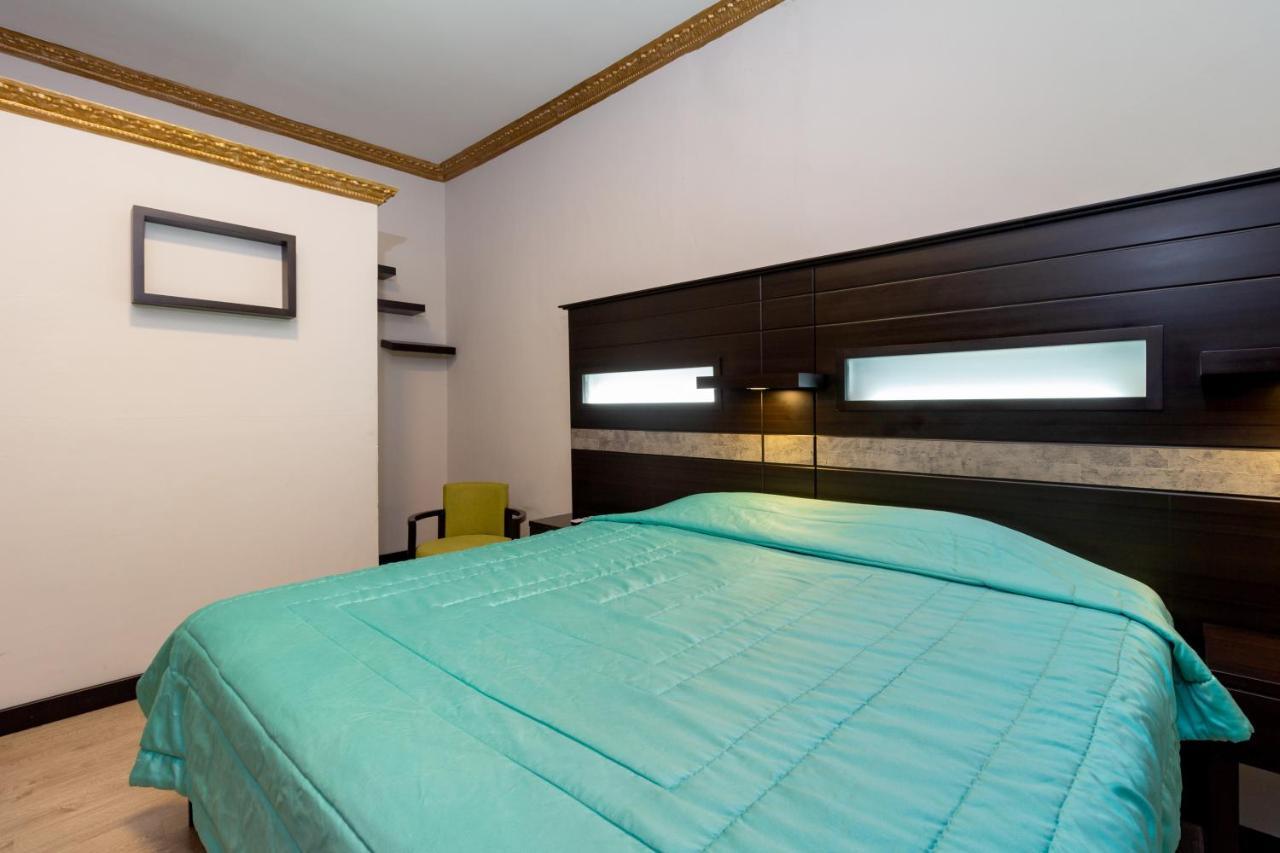 Hotel Majestic 2 By Hhg Cuenca Buitenkant foto