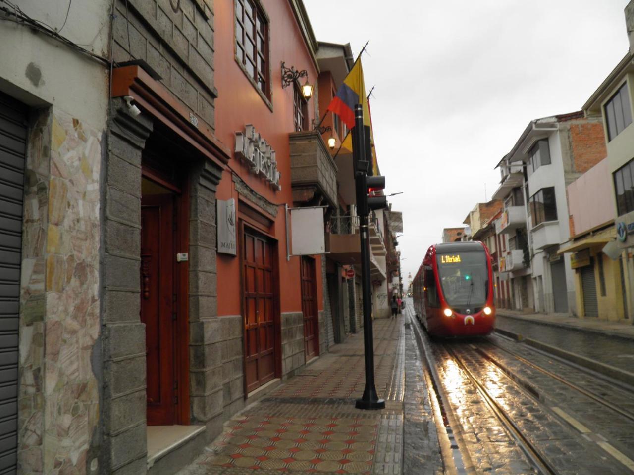 Hotel Majestic 2 By Hhg Cuenca Buitenkant foto